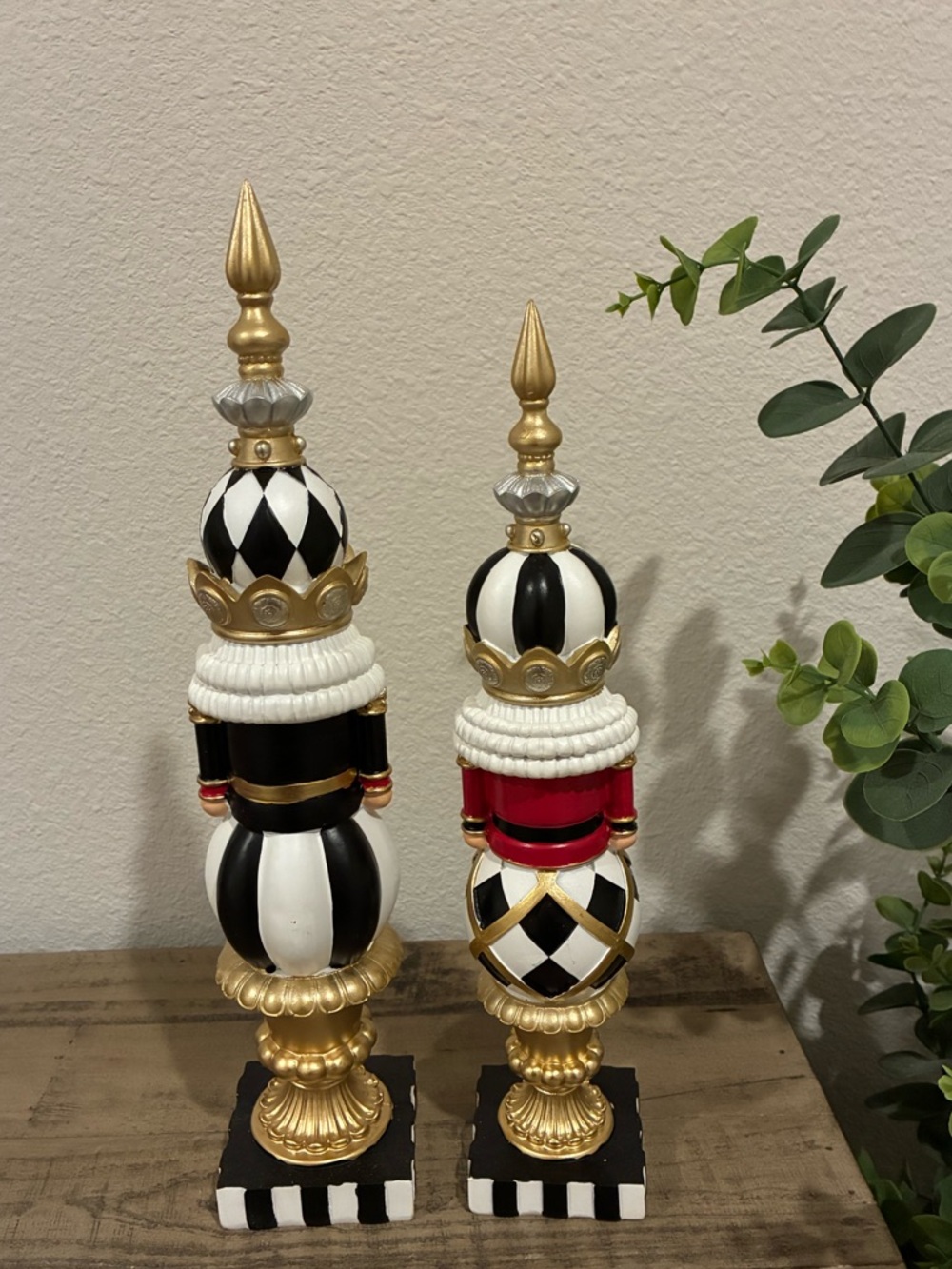 Regency International Topiary Christmas Nutcracker Set. - Picture 3 of 4